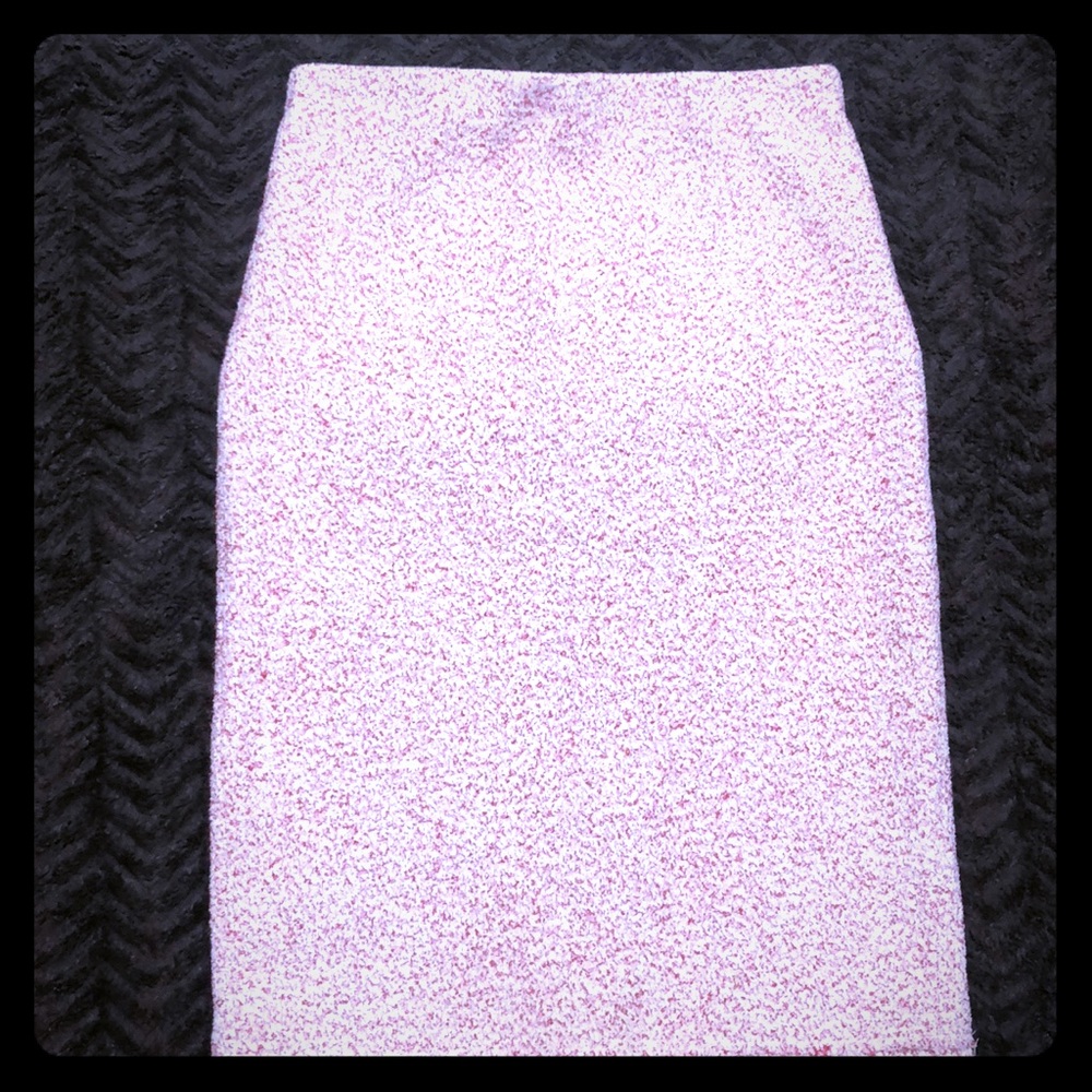 Ann Taylor red and white pencil skirt